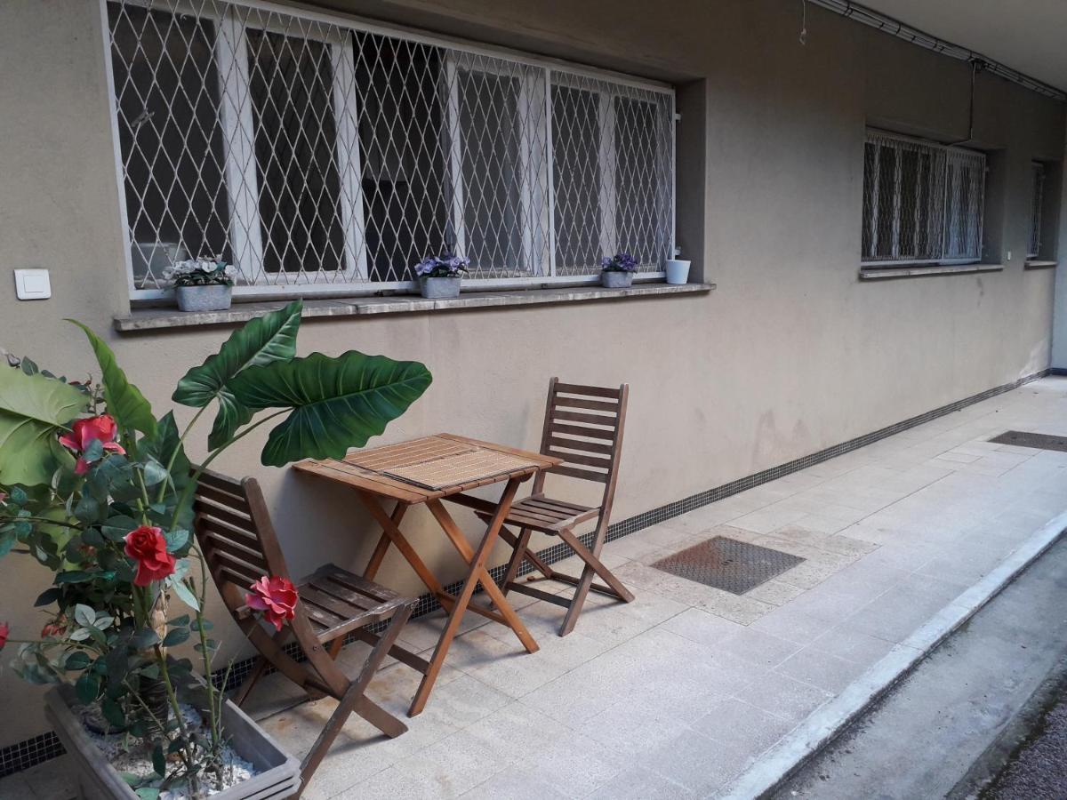 Appartement Centre- Small Pied-a-terre Near Beaches